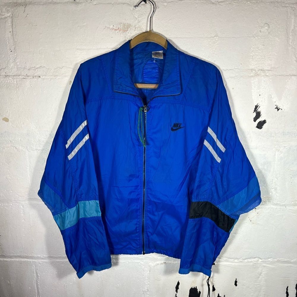 Vintage Nike International Windbreaker